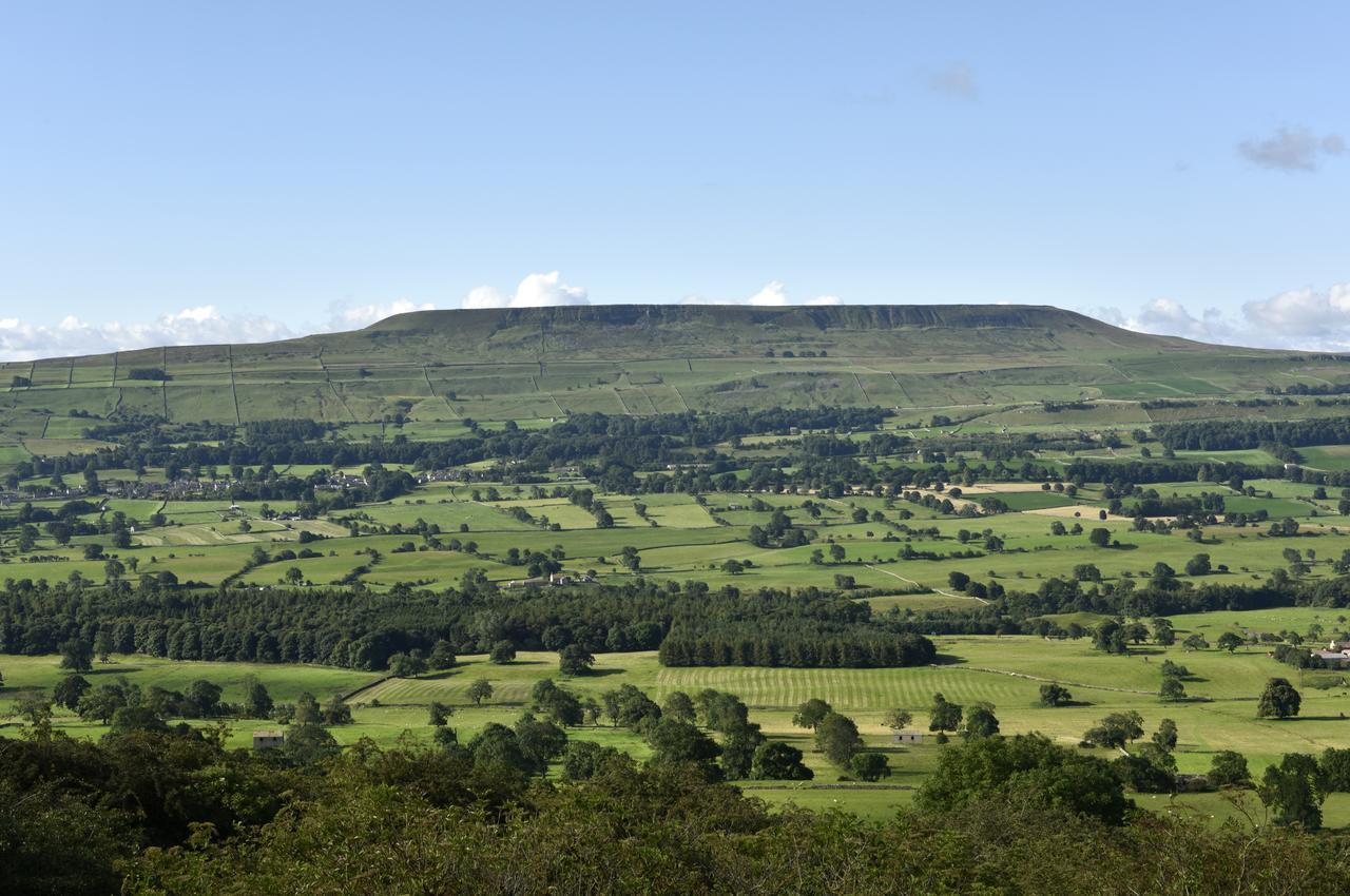 Bolton Arms Hotel Redmire ภายนอก รูปภาพ